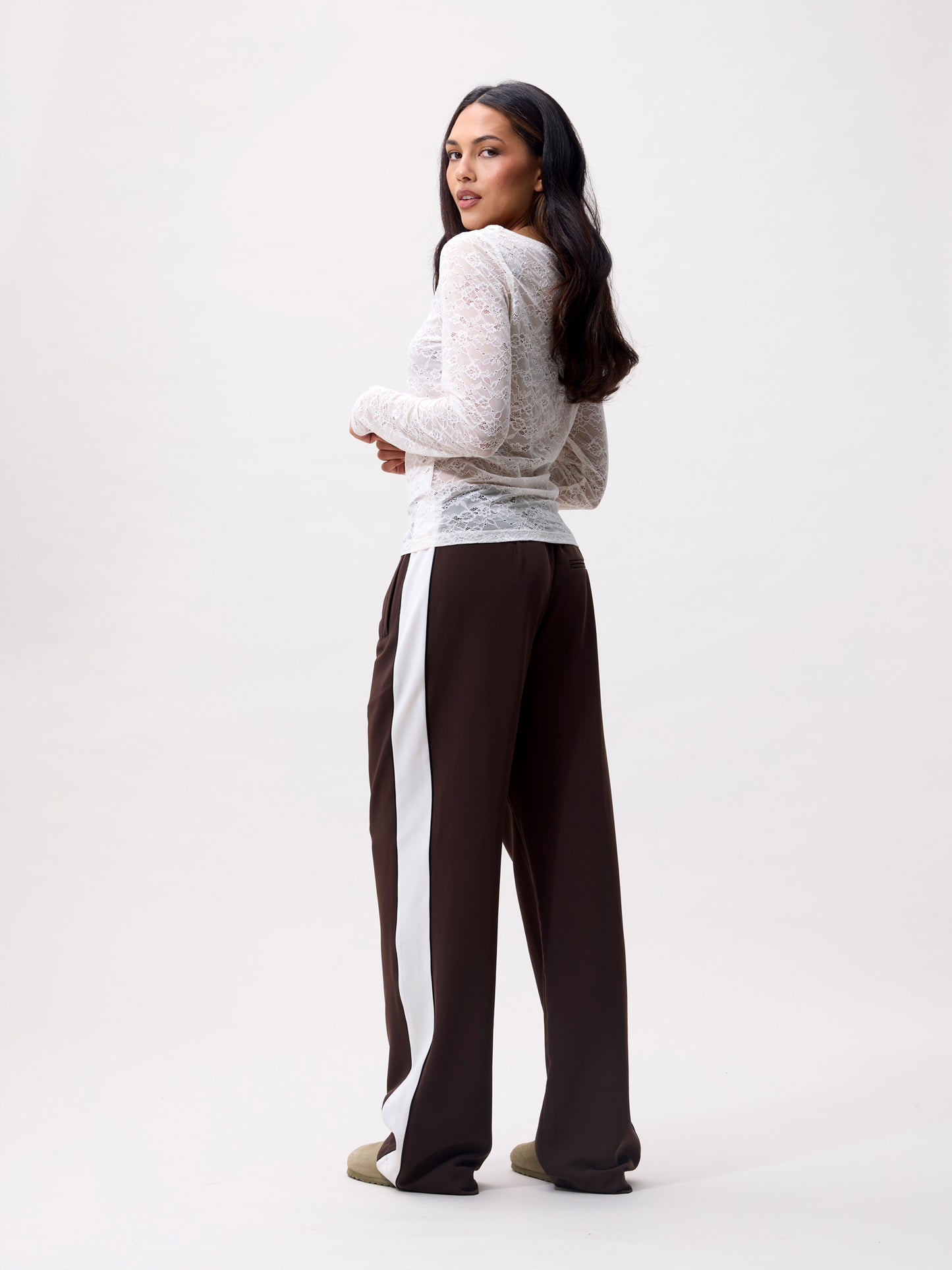 Catwalk Junkie - Lace Longsleeve - Egret