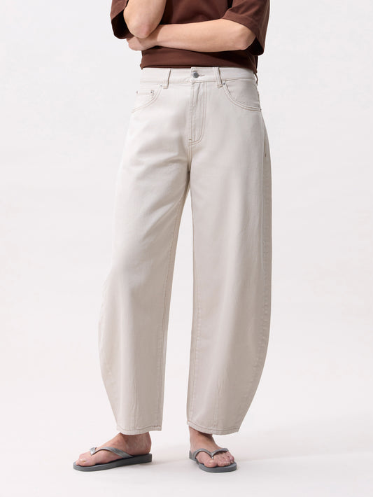 Catwalk Junkie - Cropped barrel fit jeans - Cream