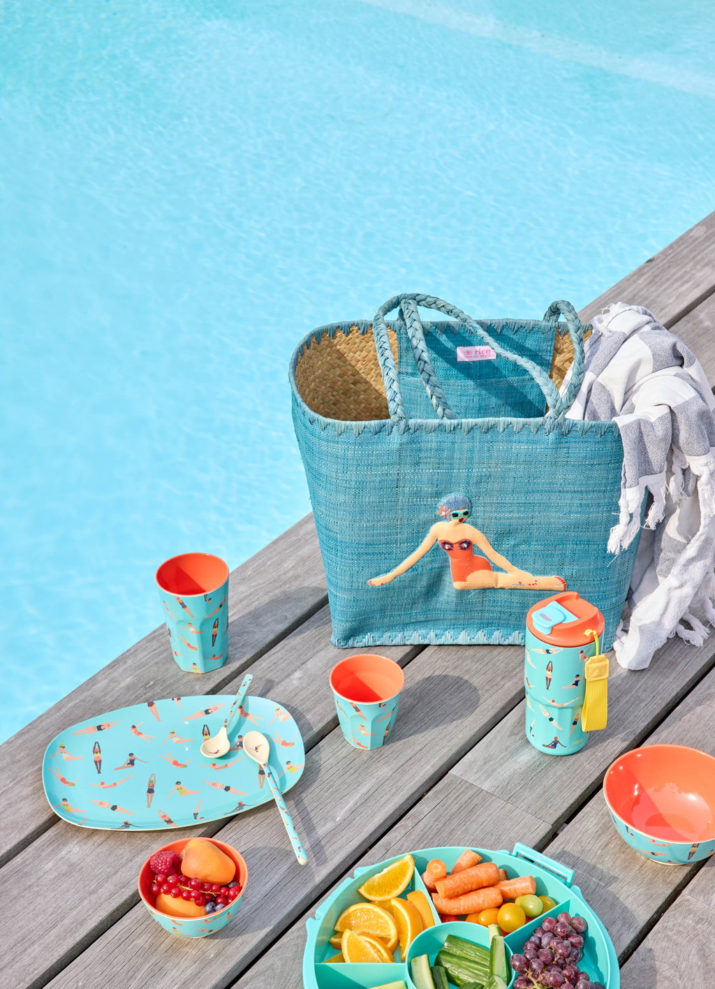 Rice - Middelgroot Kom Retro Swimster Print - Blauw